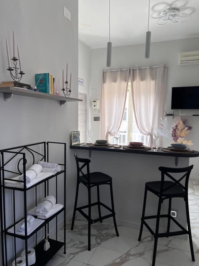 Appartamento La Casa Di Ale 69 Napoli Esterno foto