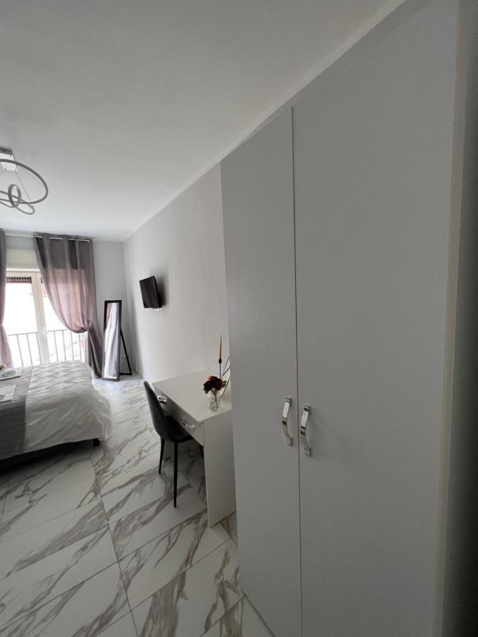 Appartamento La Casa Di Ale 69 Napoli Esterno foto