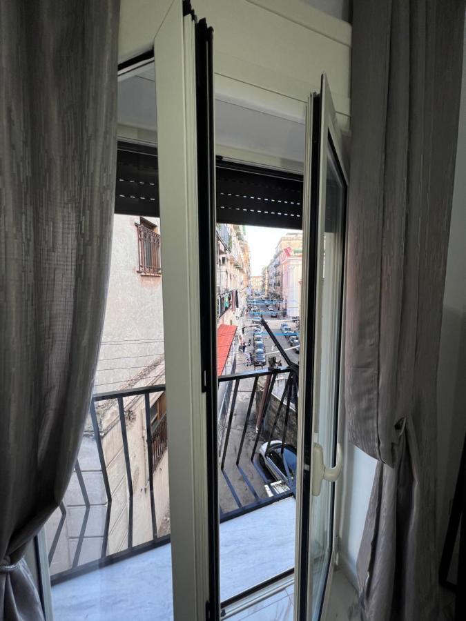 Appartamento La Casa Di Ale 69 Napoli Esterno foto